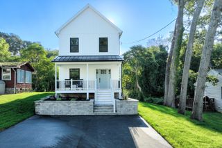 99 Spring Glen Road, East Lyme, CT 06357