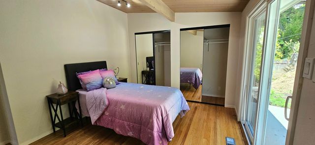 7030 Snake Rd, Oakland, CA 94611