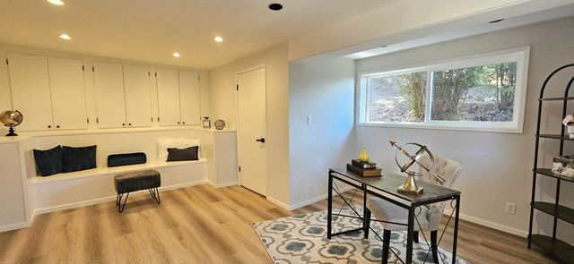 7030 Snake Rd, Oakland, CA 94611