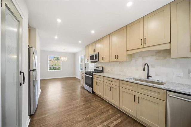 2283 Scotty Circle, Decatur, GA 30032