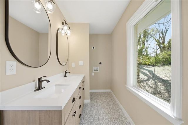 2283 Scotty Circle, Decatur, GA 30032