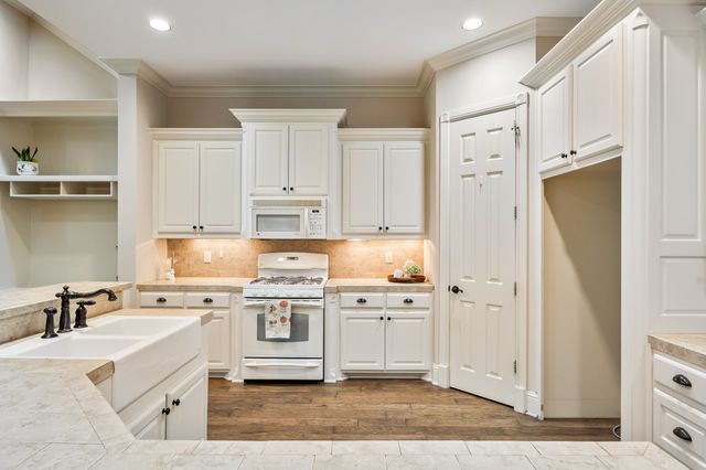 895 Ivy Lane, Rockwall, TX 75087