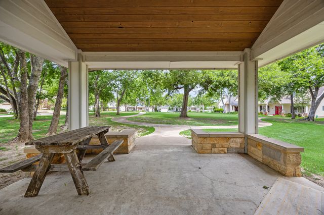 895 Ivy Lane, Rockwall, TX 75087
