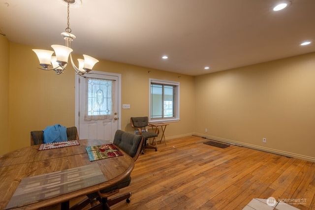 1427 E 3rd Street, Port Angeles, WA 98362