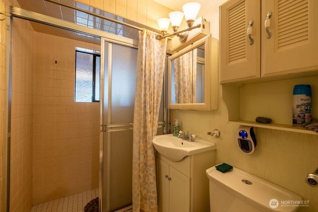 1427 E 3rd Street, Port Angeles, WA 98362