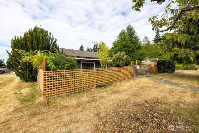 1427 E 3rd Street, Port Angeles, WA 98362