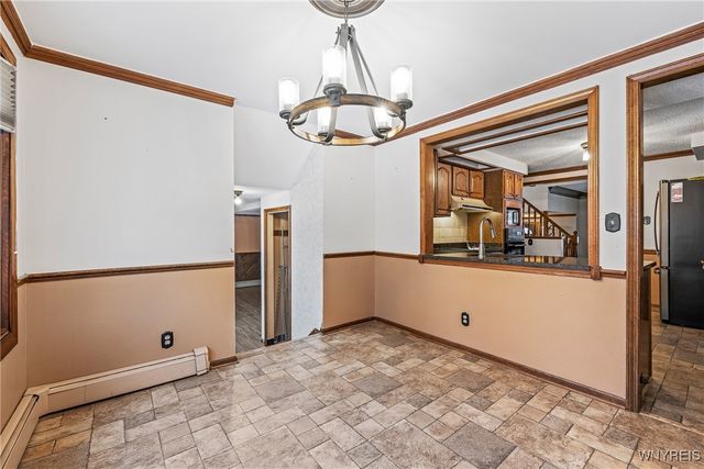 121 Elmsford Drive, West Seneca, NY 14224