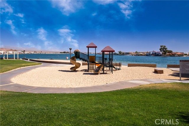 14743 BLUE GRASS Drive, Helendale, CA 92342