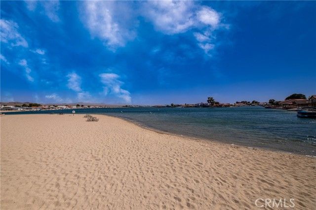 14743 BLUE GRASS Drive, Helendale, CA 92342