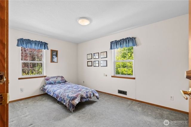 103 W Little Island Road, Cathlamet, WA 98612