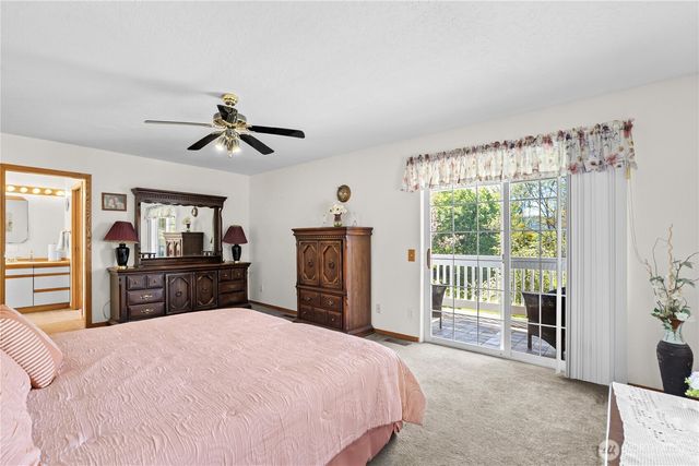 103 W Little Island Road, Cathlamet, WA 98612