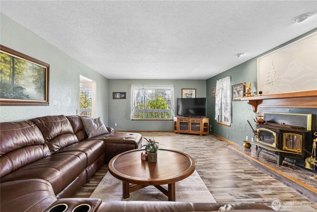 103 W Little Island Road, Cathlamet, WA 98612