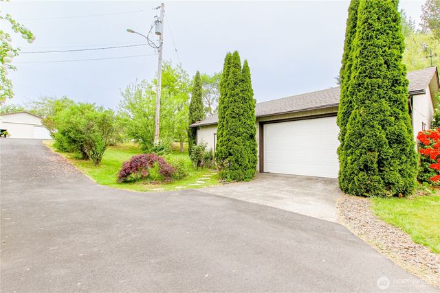 103 W Little Island Road, Cathlamet, WA 98612