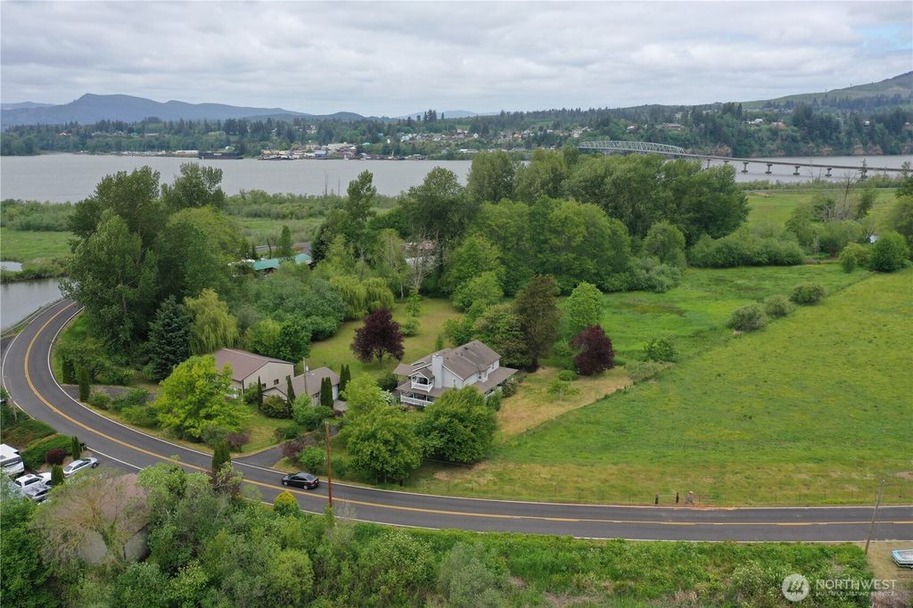 103 W Little Island Road, Cathlamet, WA 98612