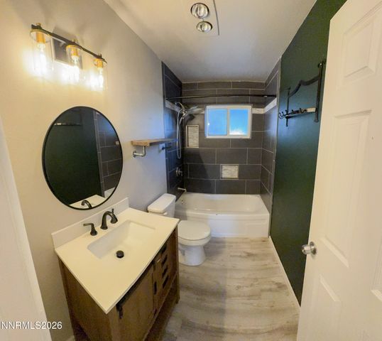 1363 Waterloo Lane APT E, Gardnerville, NV 89410