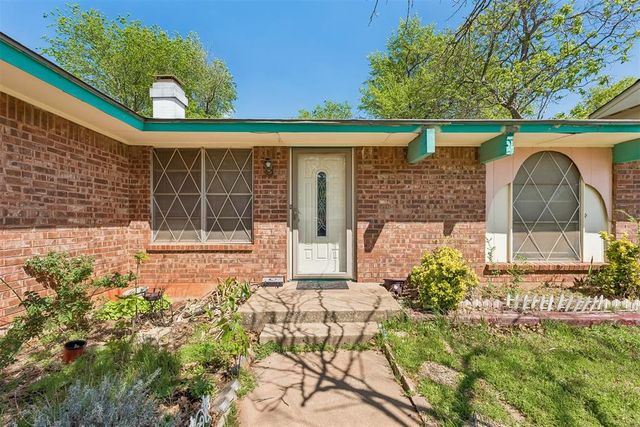 5224 S Briarwood Drive, Oklahoma City, OK 73135
