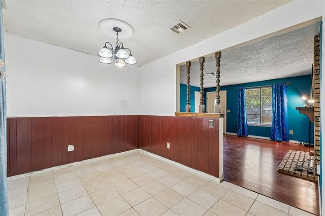 5224 S Briarwood Drive, Oklahoma City, OK 73135