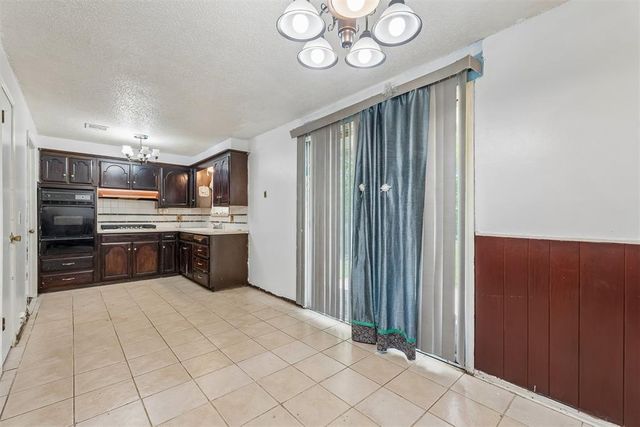 5224 S Briarwood Drive, Oklahoma City, OK 73135