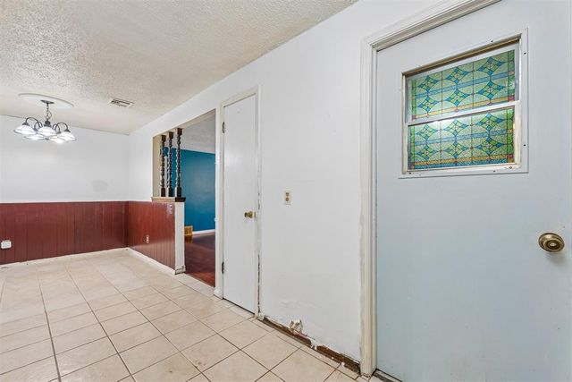 5224 S Briarwood Drive, Oklahoma City, OK 73135