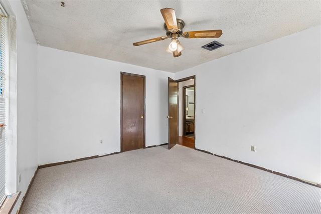 5224 S Briarwood Drive, Oklahoma City, OK 73135