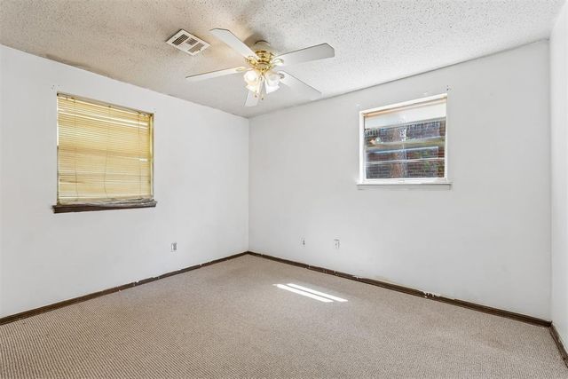 5224 S Briarwood Drive, Oklahoma City, OK 73135