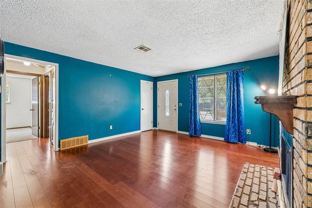 5224 S Briarwood Drive, Oklahoma City, OK 73135