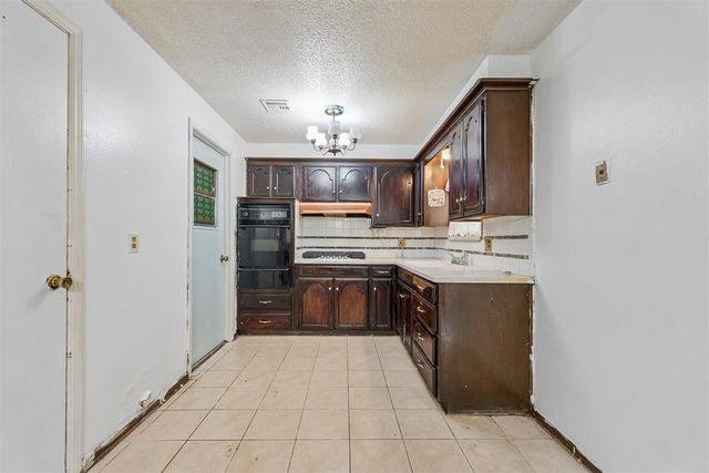 5224 S Briarwood Drive, Oklahoma City, OK 73135