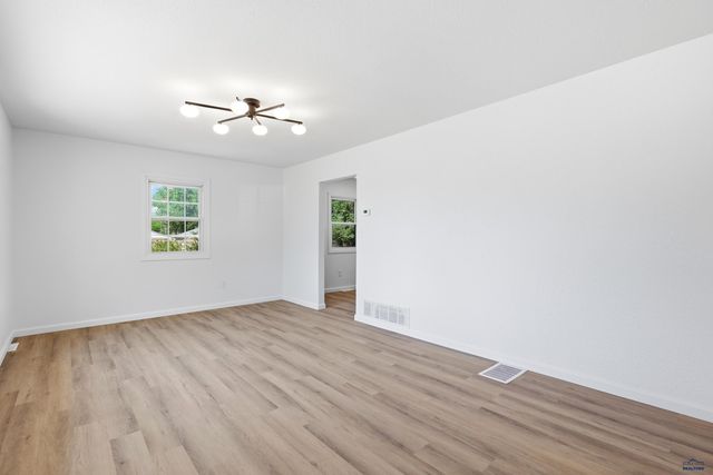 3950 TWILIGHT DR, Rapid City, SD 57703