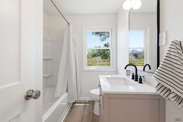 3950 TWILIGHT DR, Rapid City, SD 57703