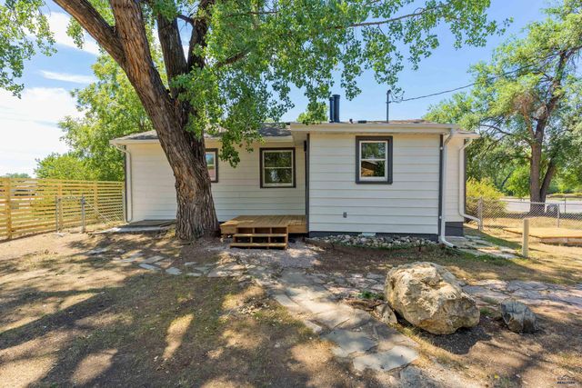 3950 TWILIGHT DR, Rapid City, SD 57703