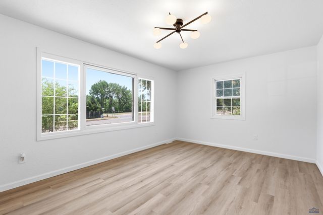 3950 TWILIGHT DR, Rapid City, SD 57703