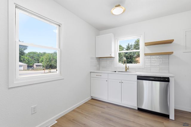 3950 TWILIGHT DR, Rapid City, SD 57703
