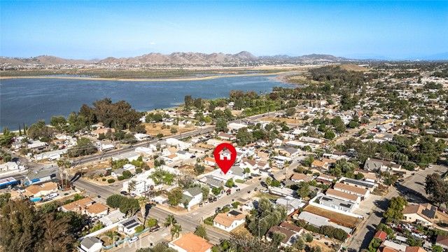 17616 Sutherland, Lake Elsinore, CA 92530