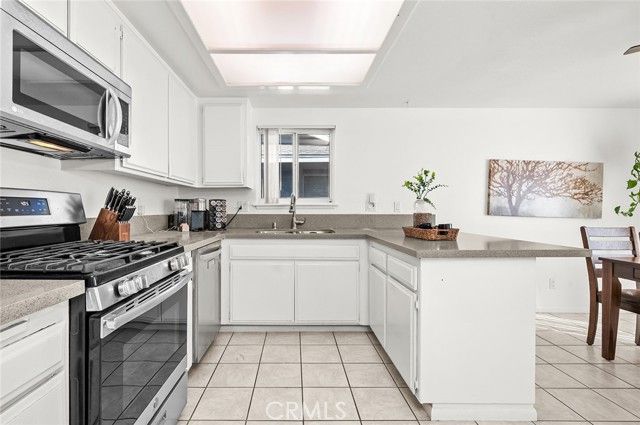 17616 Sutherland, Lake Elsinore, CA 92530