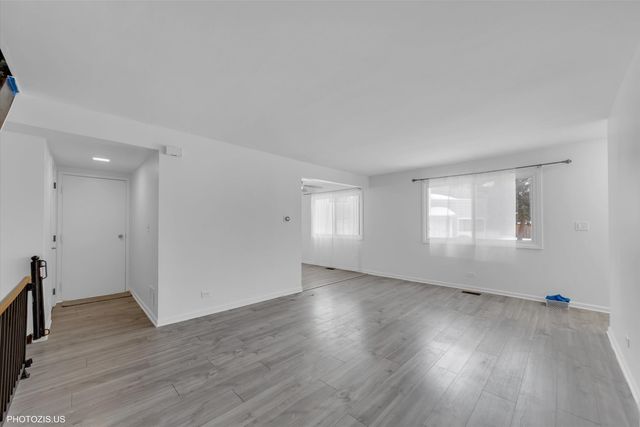 854 Cambridge Place 128C, Wheeling, IL 60090