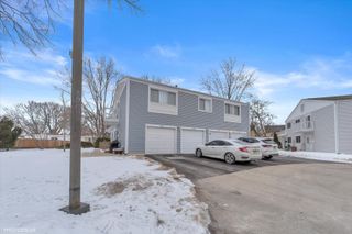 854 Cambridge Place 128C, Wheeling, IL 60090