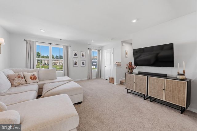 224 ROTHBERG DR, Williamstown, NJ 08094