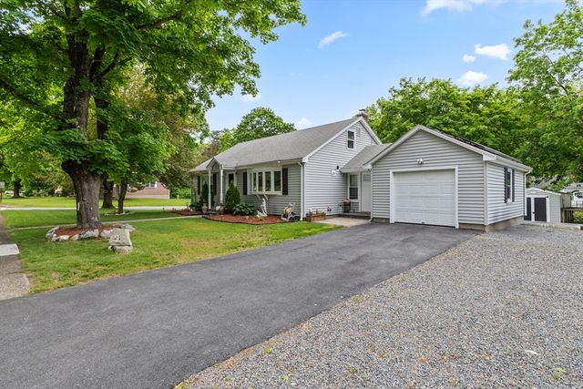 21 William Ward, Uxbridge, MA 01569