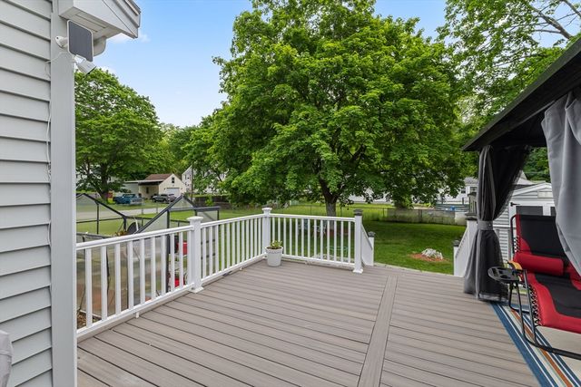 21 William Ward, Uxbridge, MA 01569