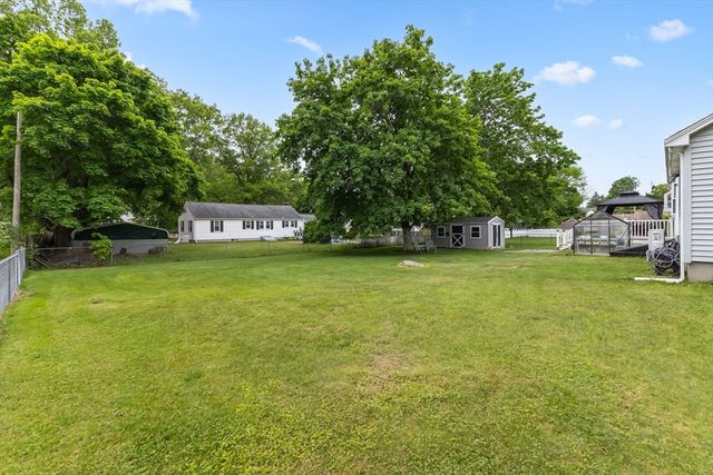 21 William Ward, Uxbridge, MA 01569