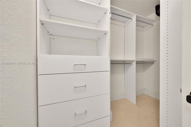 7773 SW 94th Ln, Miami, FL 33156