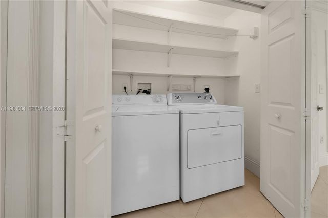 7773 SW 94th Ln, Miami, FL 33156