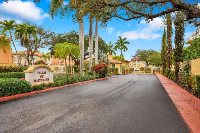 7773 SW 94th Ln, Miami, FL 33156