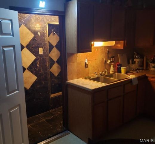 2618 Pearl Avenue, St Louis, MO 63139