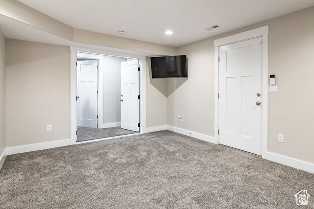 681 S VANCE DR, Layton, UT 84041