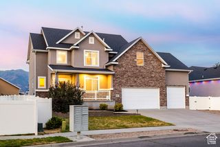 681 S VANCE DR, Layton, UT 84041