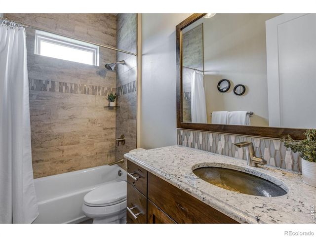 2006 Vineyard Drive, Windsor, CO 80550