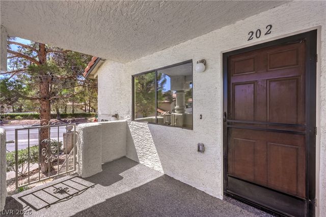 2717 Otter Creek Court 202, Las Vegas, NV 89117