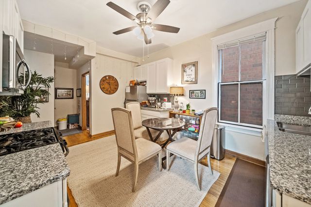 1448 W George Street, Chicago, IL 60657
