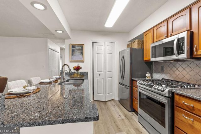 803 Ridgelake Drive, Peachtree City, GA 30269